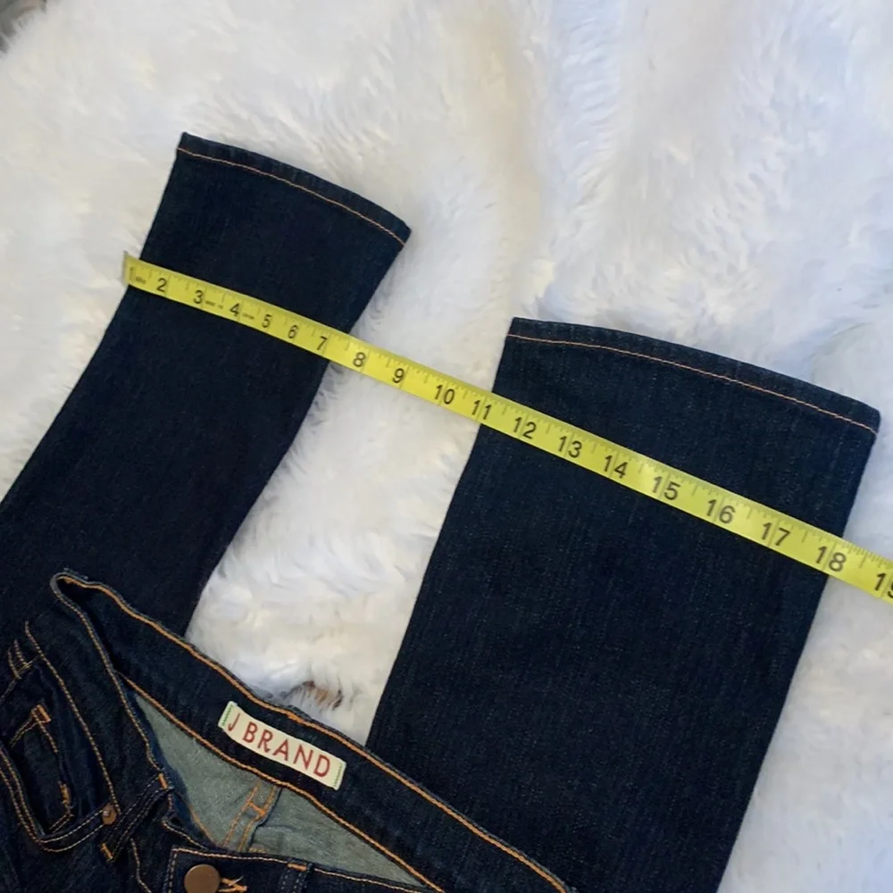 J BRAND darker ladies cigarette leg blue jeans style 914 Ink Size 26 LNW…